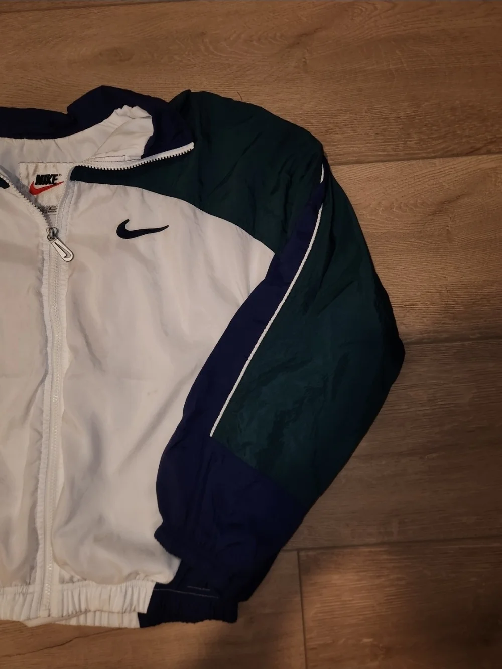 Vintage Y2K Nike Red Tag Embroidered Logo Yputh size Large Fits Like Mens Small